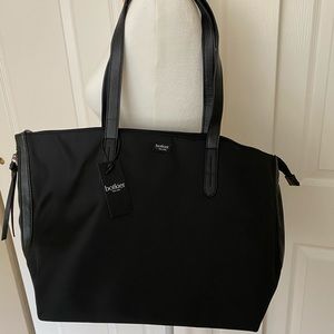 Nylon shoulder bag - black. New!